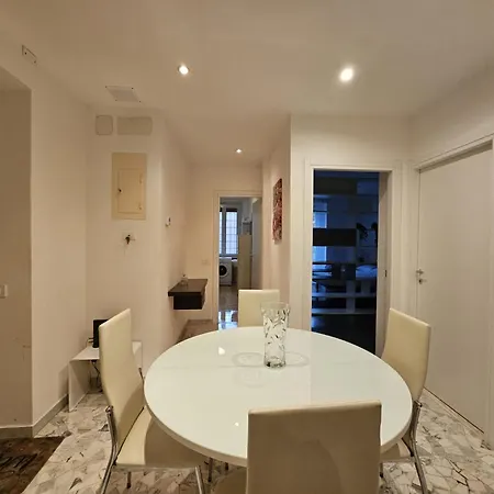 Be Your - Isabella Bright * Rome